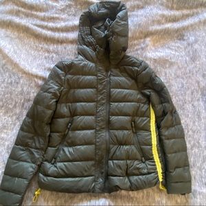 Zara puffer jacket xs